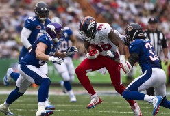 爱游戏平台官方官网-赛前速览：分区决赛四强战圣安东尼奥马刺对阵本菲卡，三大看点值得期待